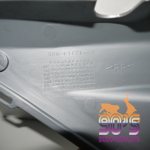 Zijscherm Midden Z Kap Yamaha Aerox grijs Rechts 5BR-F1721-00